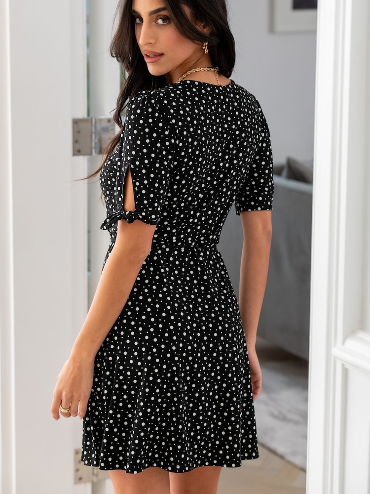 Pour Moi Black Ditsy Bella Fuller Bust Slinky Stretch Tie Sleeve Mini Dress - Image 2 of 4