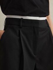 Reiss Black Karyn Tailored Wool Blend Contrast Trim Shorts - Image 3 of 7