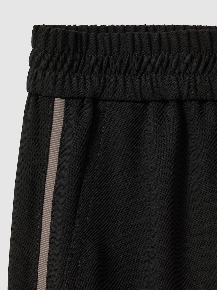 Reiss Black Remi Elasticated Side Stripe Tapered Trousers - Image 7 of 7