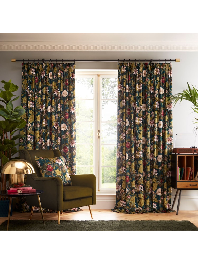 Clarke and Clarke Emerald Passiflora Eyelet Curtain - Image 1 of 3