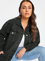 Yours Curve Black Washed Oversized 100% Cotton Denim Jacket - Image 4 of 4