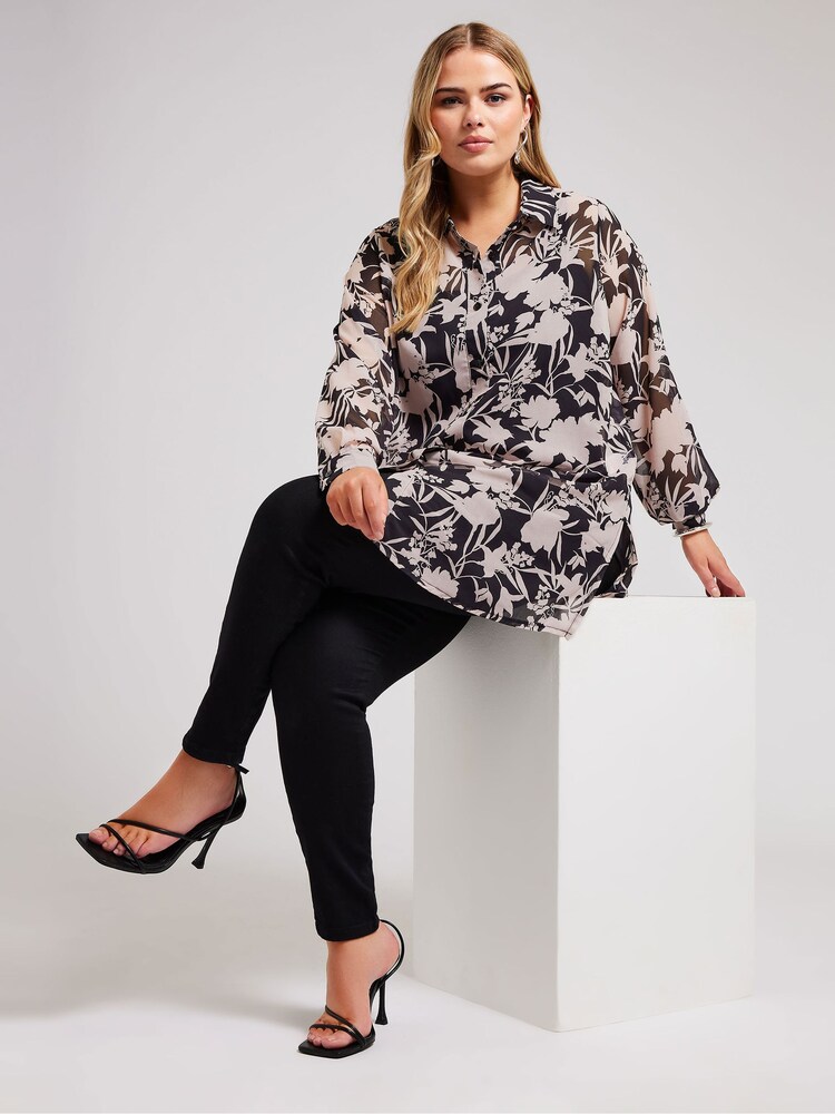 Yours London Curve Black Floral Longline Shirt - Image 2 of 4 Yours London Curve Black Floral Longline Shirt - Image 2 of 4