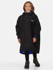 Regatta Black Junior Waterproof Fleece Lined Changing Robe - Image 2 of 9