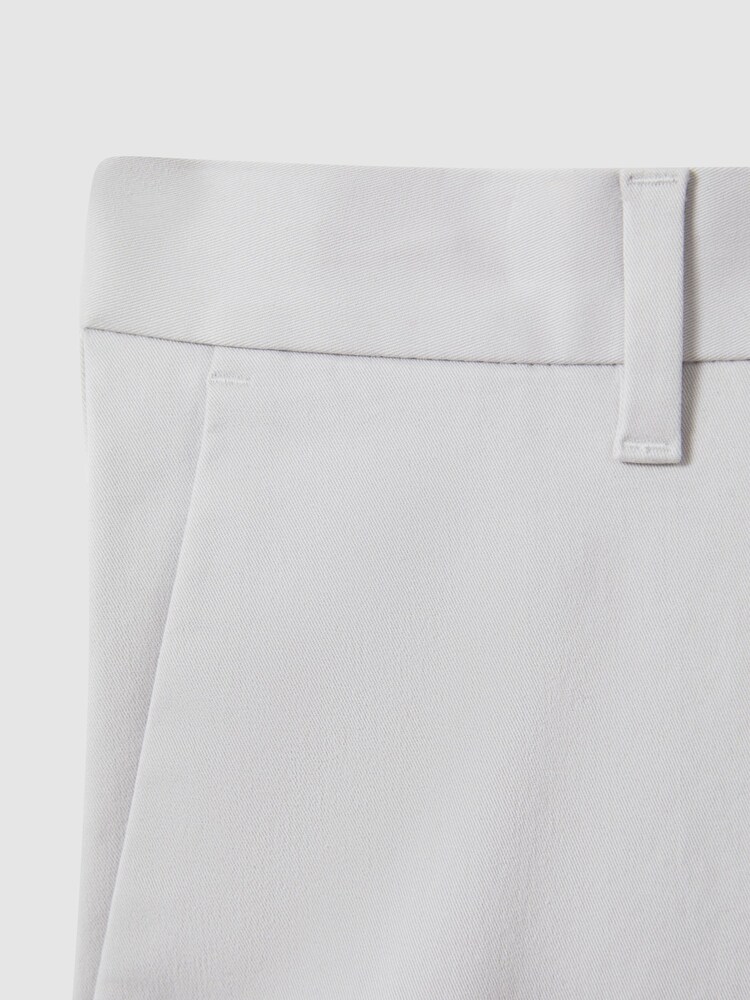 Reiss Ice Grey Wicket Modern Fit Cotton Blend Chino Shorts - Image 6 of 6