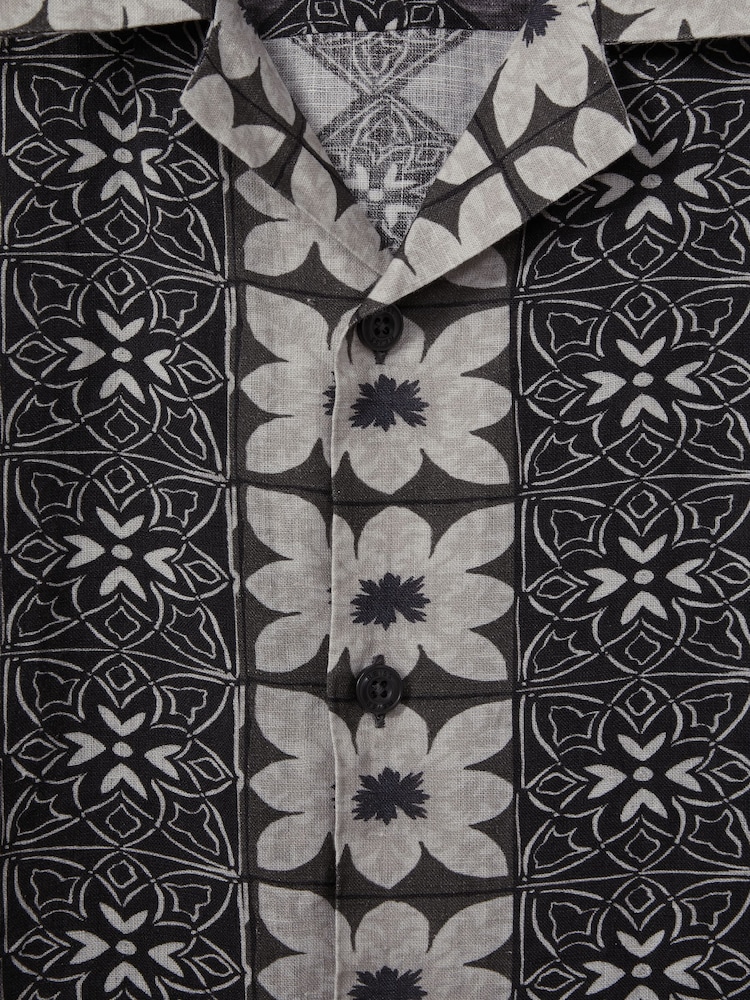 Reiss Black Multi Pantain Linen Printed Cuban Collar Shirt - Image 5 of 5