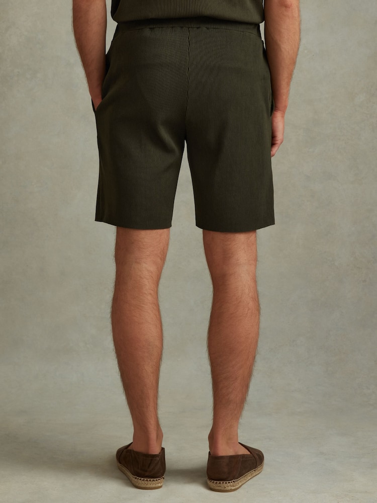 Reiss Green Conor Ribbed Elasticated Waist Shorts - Image 4 of 4