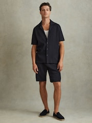 Navy - Reiss - Conor - Shorts a coste con elastico in vita - Image 4 of 5