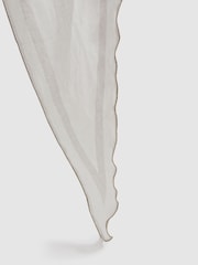 Reiss Ecru Rhombus 100% Linen Contrast Trim Scarf - Image 4 of 4