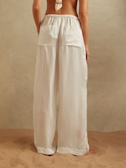 Reiss Ivory Eddie Textured Wide Leg Cover-Up Trousers - Image 4 of 5