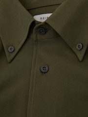 Reiss Khaki Malone Garment Dyed Cotton Pique Oxford Shirt - Image 5 of 5