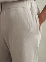 Reiss Silver Conor Ribbed Elasticated Waist Shorts - Image 4 of 6