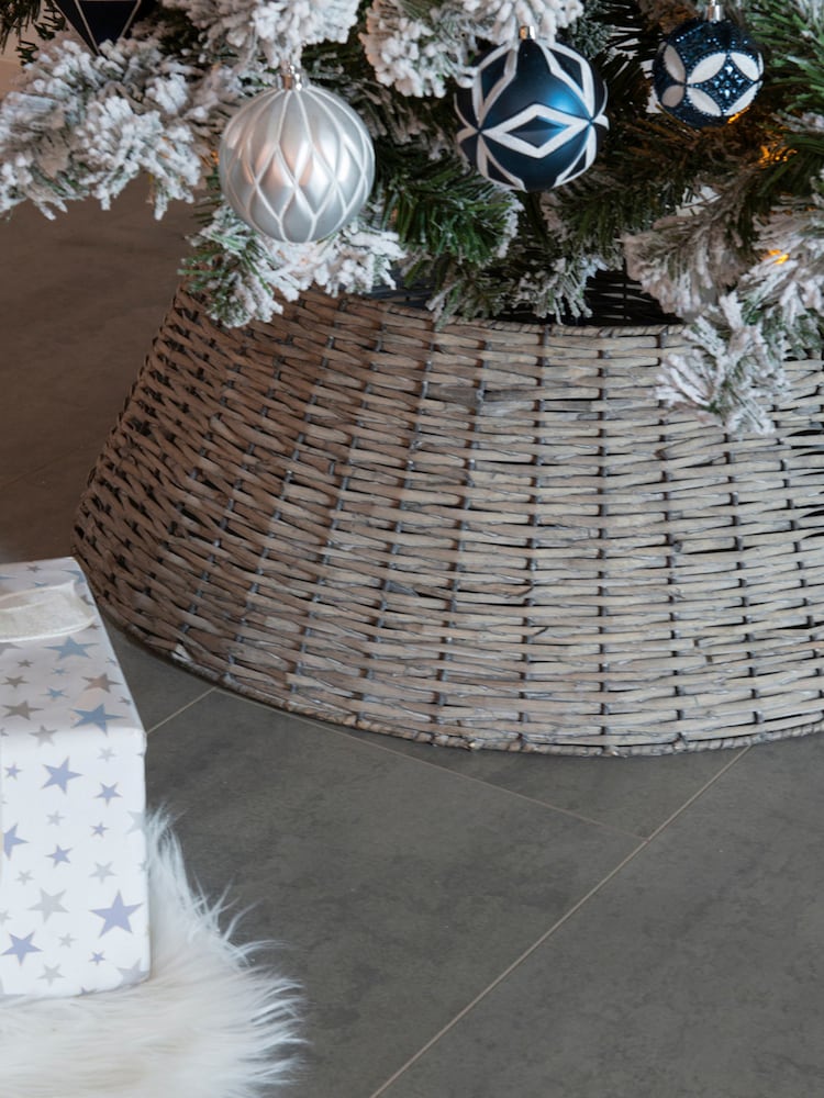 Decoris Brown Collapsible Wicker Christmas Tree Skirt - Image 1 of 4