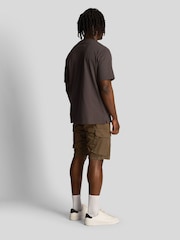 Lyle & Scott Green 100% Cotton Wembley Cargo Shorts - Image 2 of 4