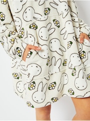 Skinnydip Miffy White Blanket Hoodie - Image 5 of 5