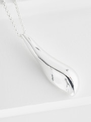 Silver Tone Teardrop Necklace - Image 4 of 4