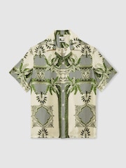 Reiss Bright Green Lulu Relaxed Palm Print Cuban Collar Shirt - Image 2 of 5