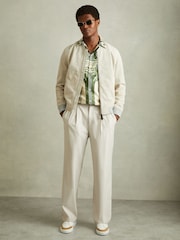 Reiss Bright Green Lulu Relaxed Palm Print Cuban Collar Shirt - Image 4 of 5