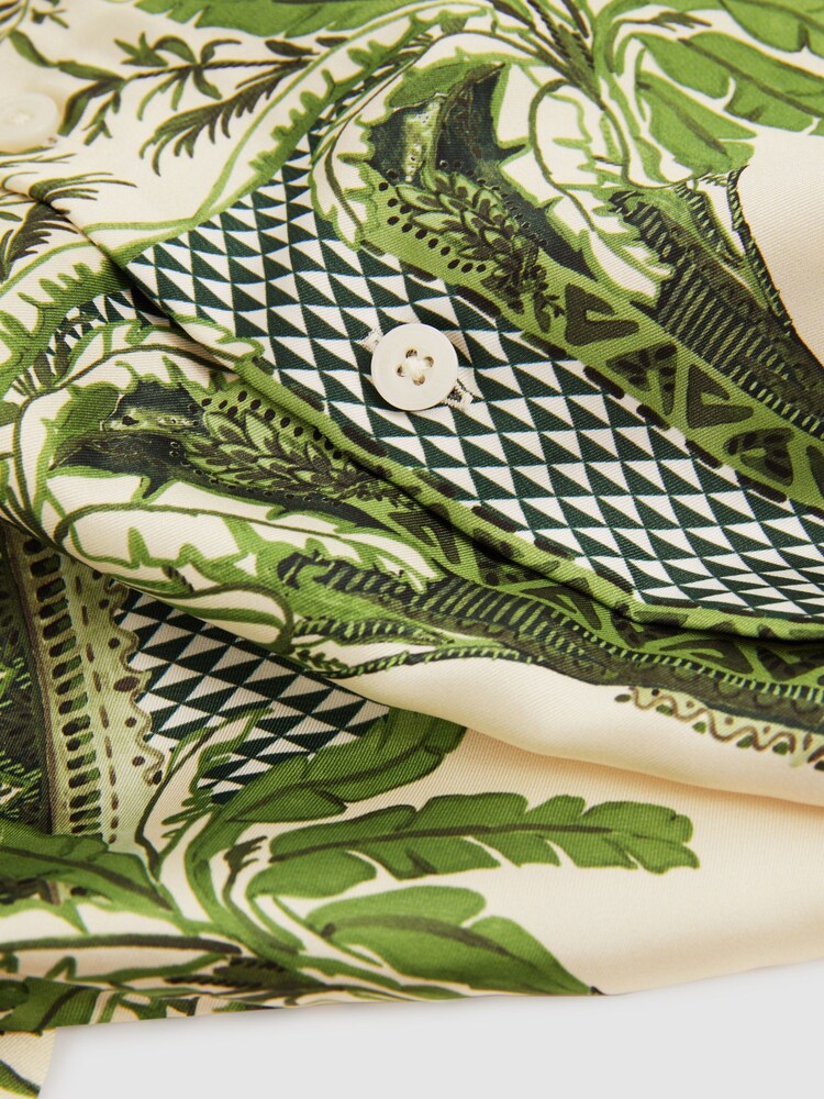 Reiss Bright Green Lulu Relaxed Palm Print Cuban Collar Shirt - Image 5 of 5