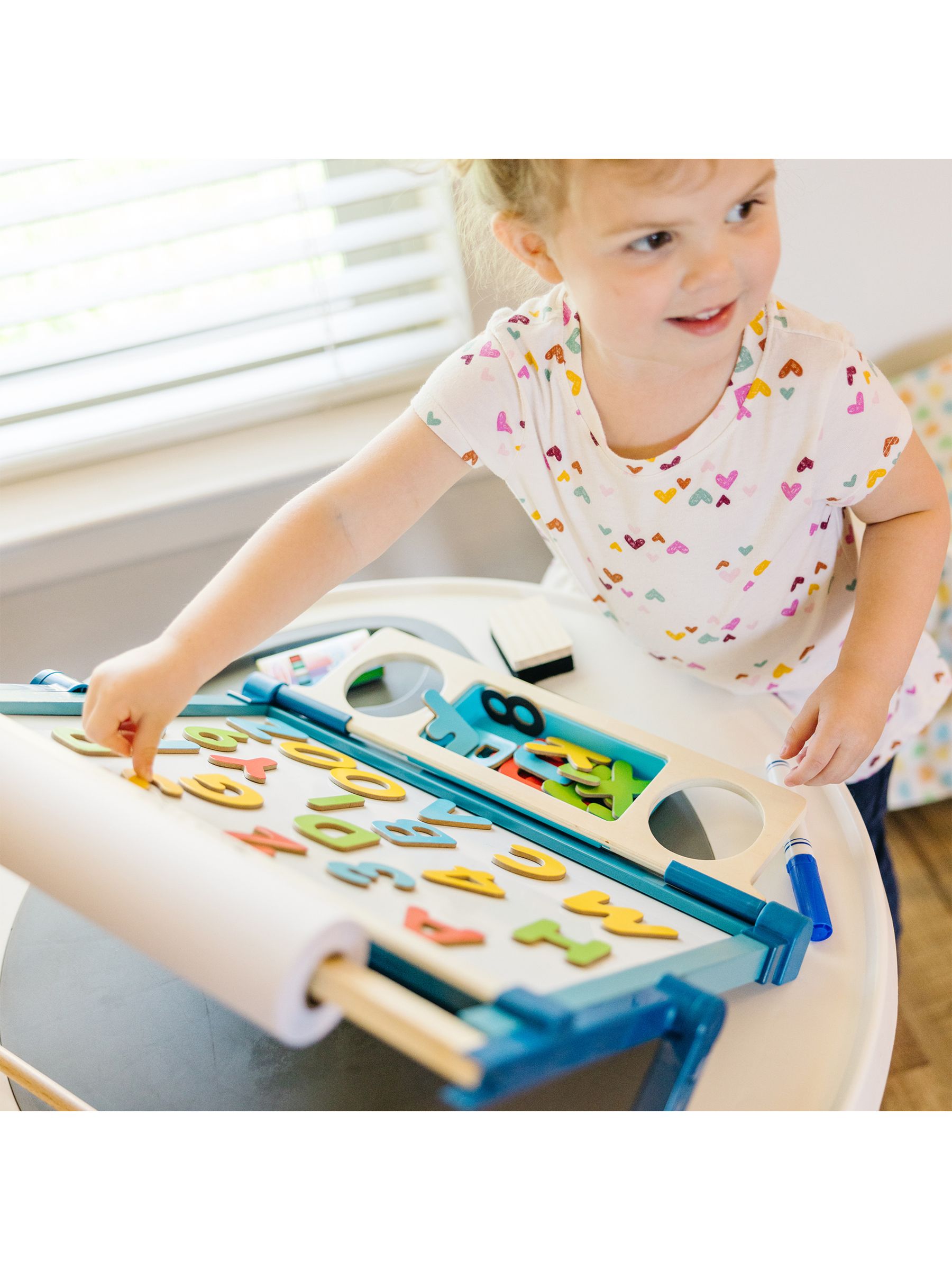 Melissa and doug tabletop easel online