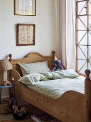 Piglet in Bed Pear Kids Gingham 100% Cotton Bedding Set - Image 1 of 5