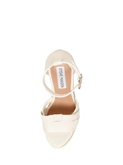Steve Madden Sivian White Sandals - Image 5 of 5