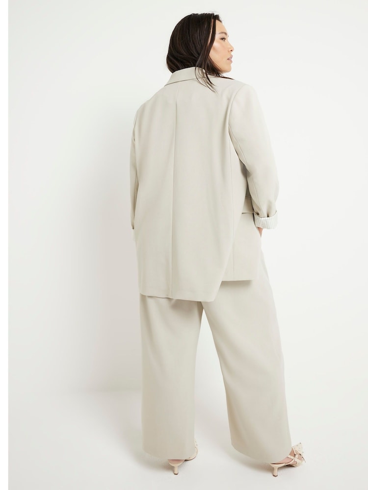 River Island Green Curve Roll Sleeve Relaxed Blazer - Image 2 of 6 River Island Green Curve Roll Sleeve Relaxed Blazer - Image 2 of 6