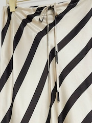 River Island юбка в полоску с завязкой на талии - Image 7 of 7