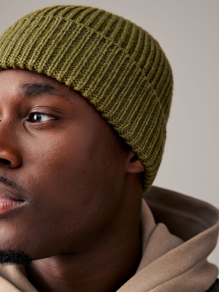 Olivno zelena - Pletena beanie kapa - Slika 2 iz 4 Olivno zelena - Pletena beanie kapa - Slika 2 iz 4