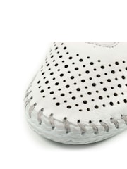 Lunar Yarmouth Leather Shoes - Image 7 of 7