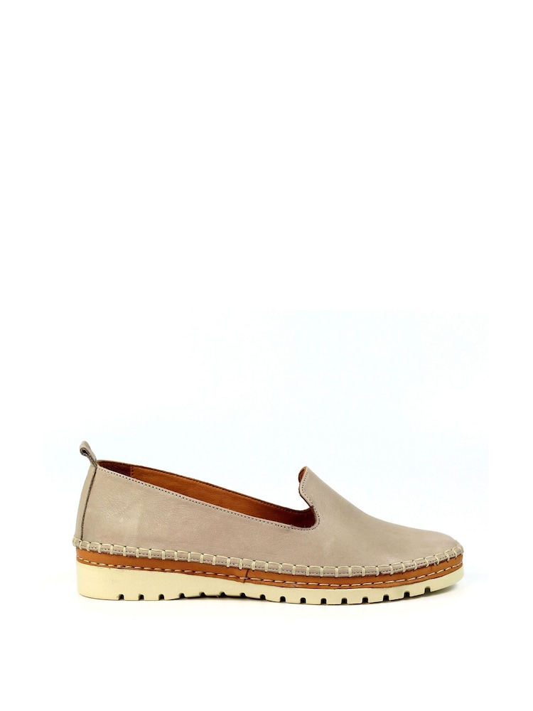 بني - Lunar Kenley Leather Shoes - صورة 1 من 6