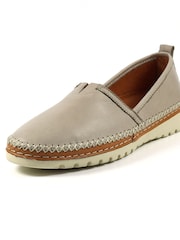 بني - Lunar Kenley Leather Shoes - صورة 3 من 6