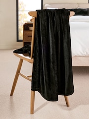 Black Plush Fleece Throw - Image 2 of 4