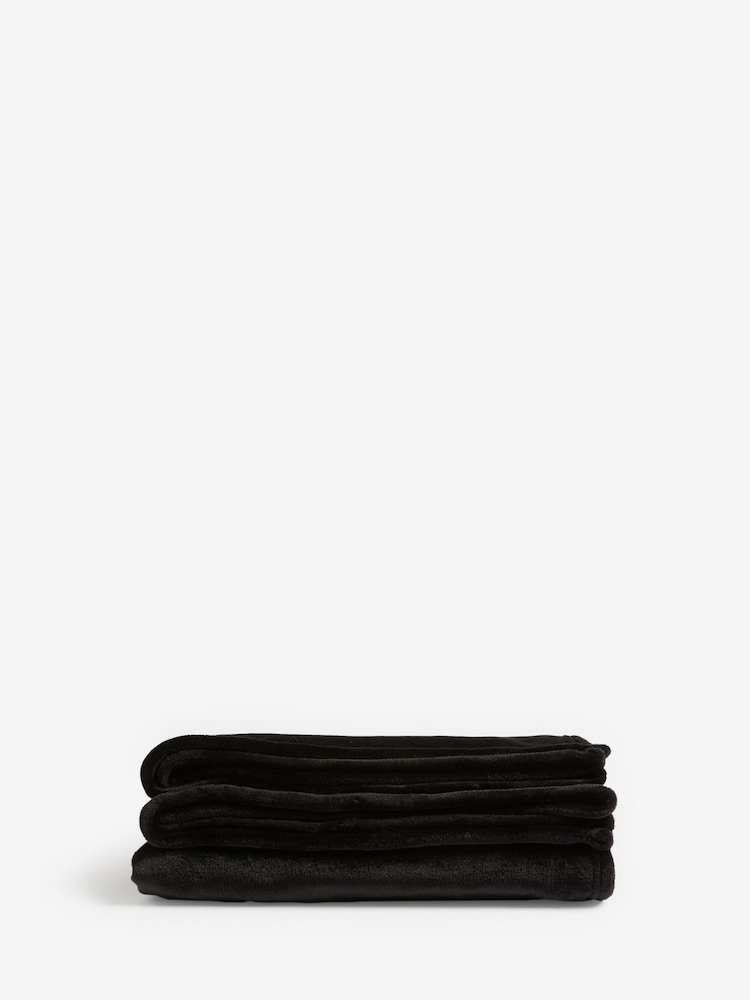 Black Plush Fleece Throw - Image 5 of 5 Black Plush Fleece Throw - Image 5 of 5