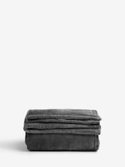 Charcoal Grey Plush Fleece Throw - Image 4 of 4