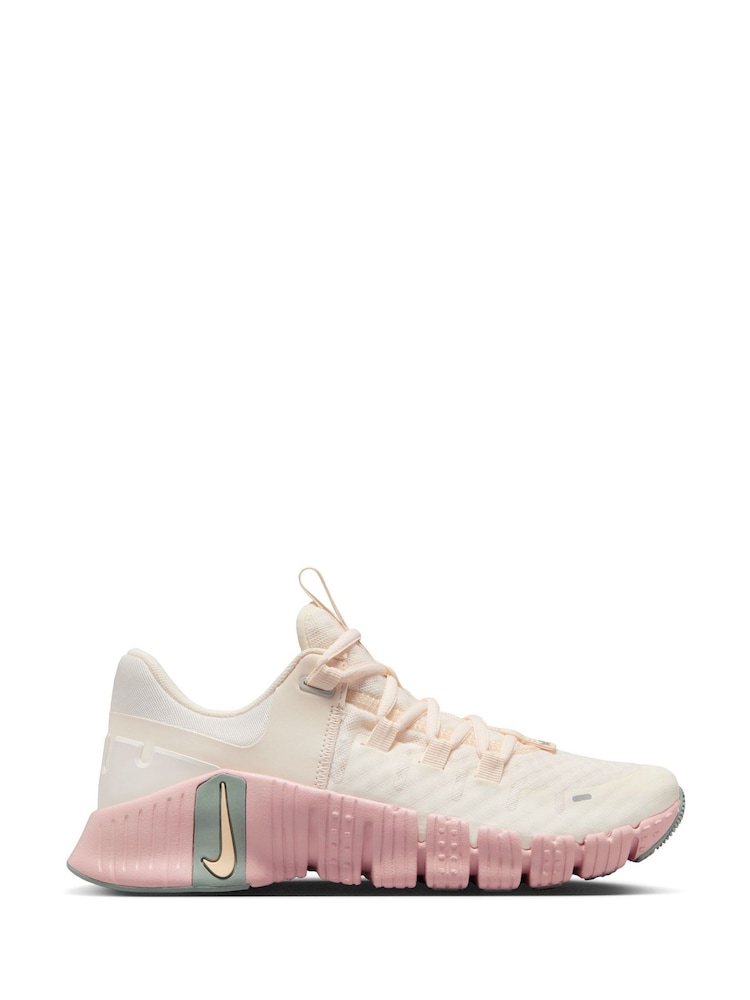 Nike White Chrome Free Metcon 5 Training Trainers - Image 1 of 13