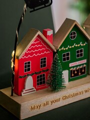 Red Light Up Christmas Wooden Scene - Image 4 of 7
