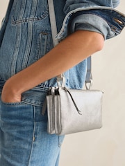 Silber - Small Leather Zip Cross-Body Bag - Bild 2 von 9