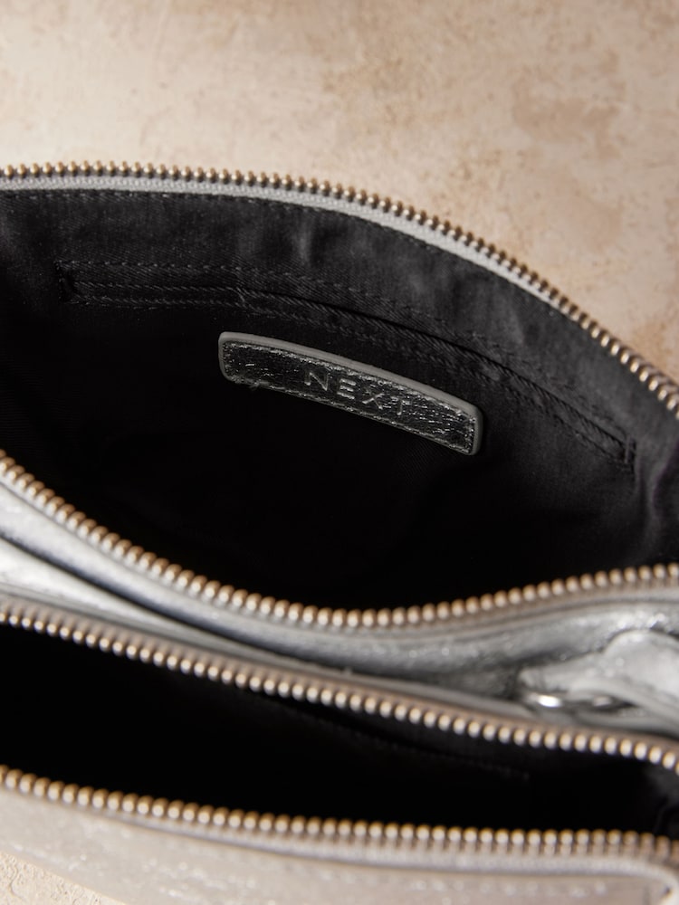 Silber - Small Leather Zip Cross-Body Bag - Bild 9 von 9