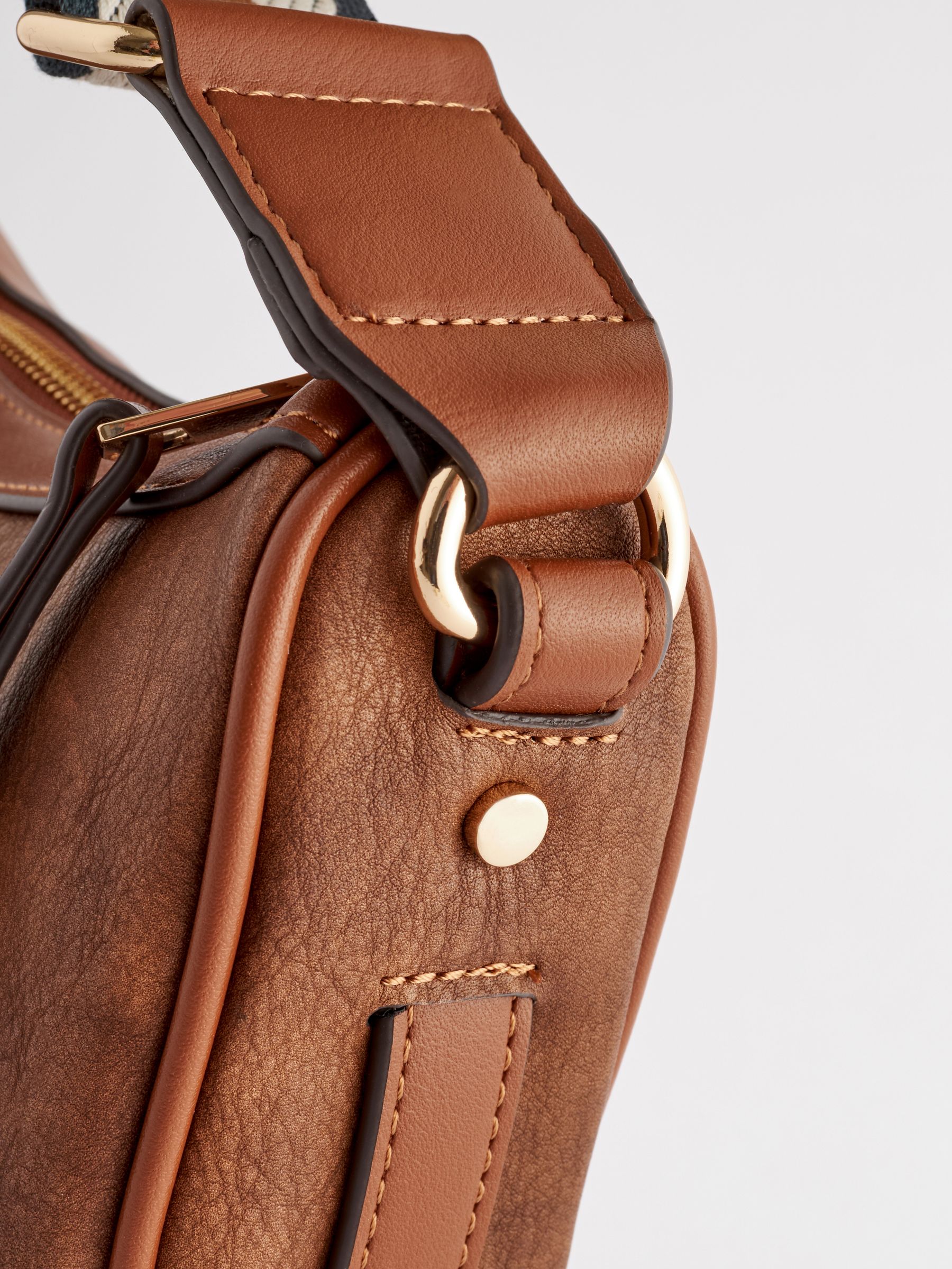 Tan leather saddle bag sales