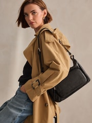 Black Leather Pocket Shoulder Bag - Image 3 of 10