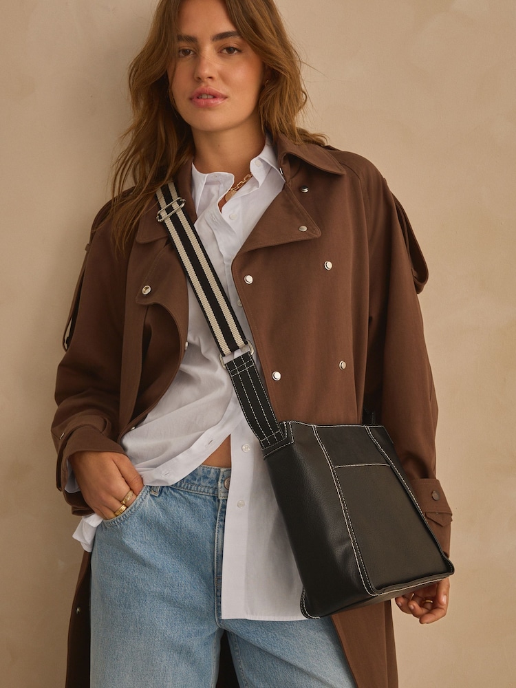 Black Casual Messenger Bag - Image 2 of 5