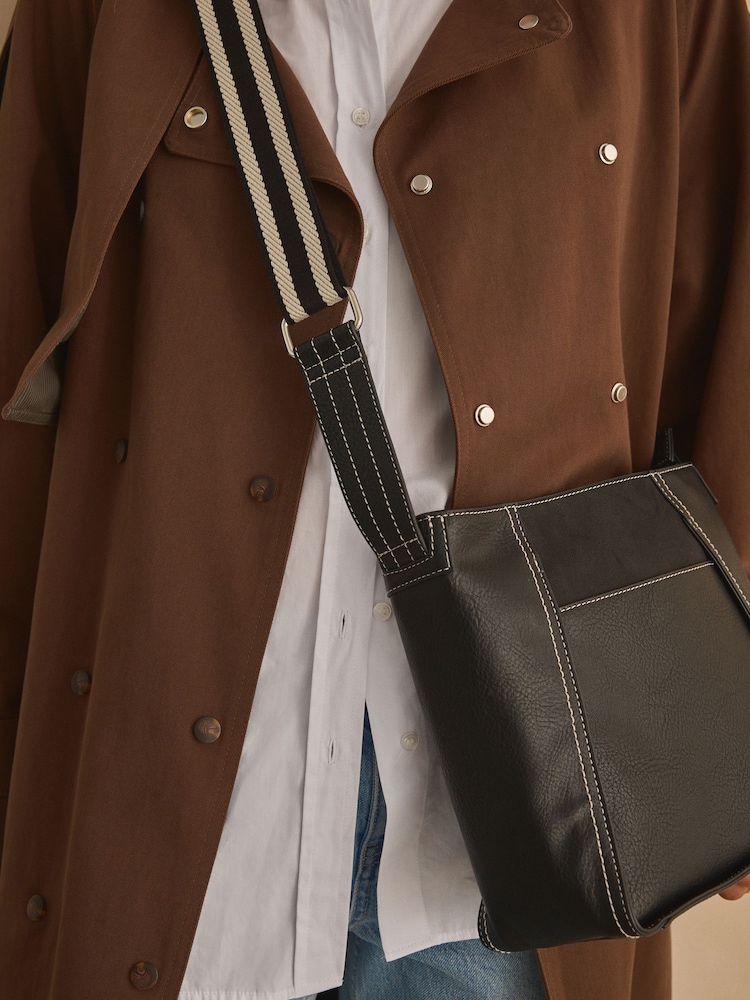 Black Casual Messenger Bag - Image 5 of 5