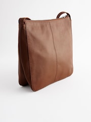 Tan Brown Leather Pocket Messenger Bag - Image 6 of 9