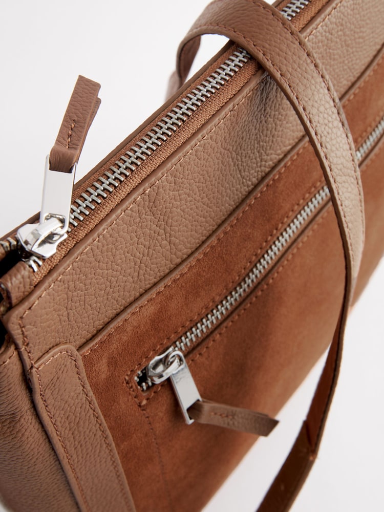 Tan Brown Leather Pocket Messenger Bag - Image 9 of 9