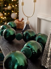 Green Bauble Christmas Garland - Image 2 of 4