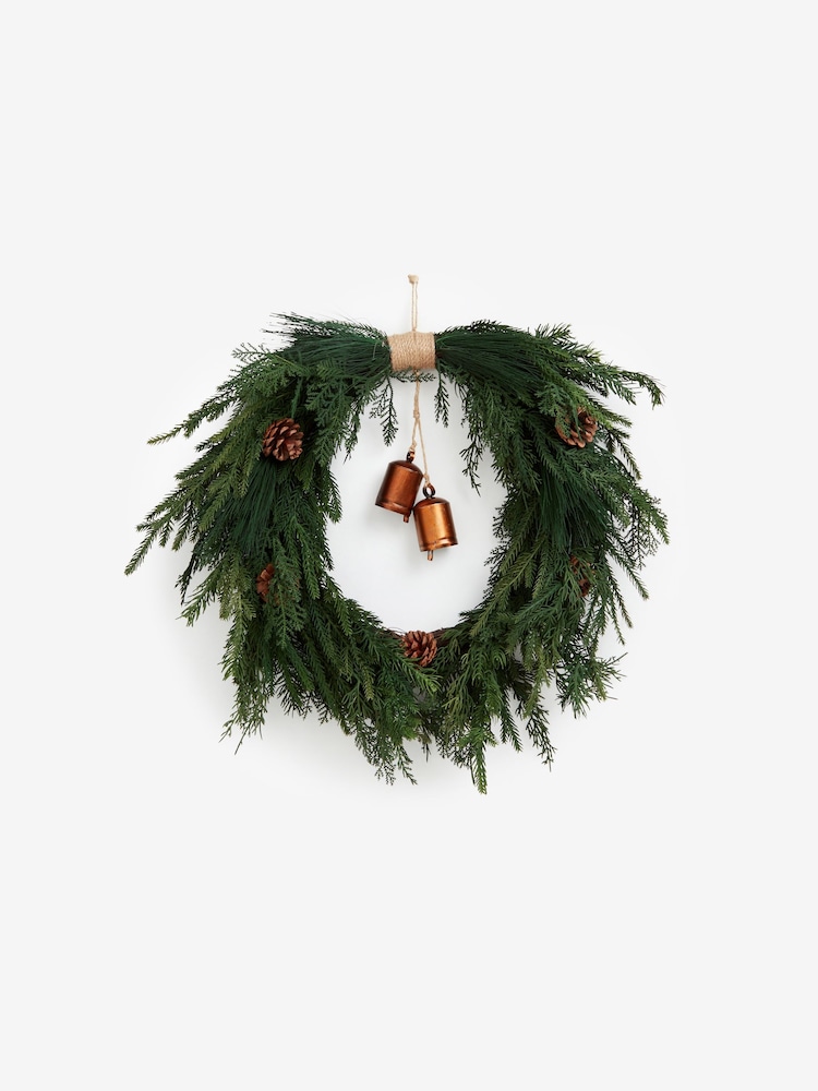 Green Luxe Faux Fur Christmas Wreath 55cm - Image 4 of 5