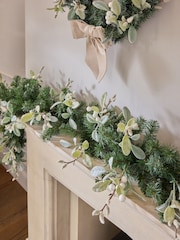 Green Frosty Light Up Christmas Garland - Image 2 of 5