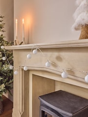 Set of 20 White LED Berry Line Lights - Image 2 of 6
