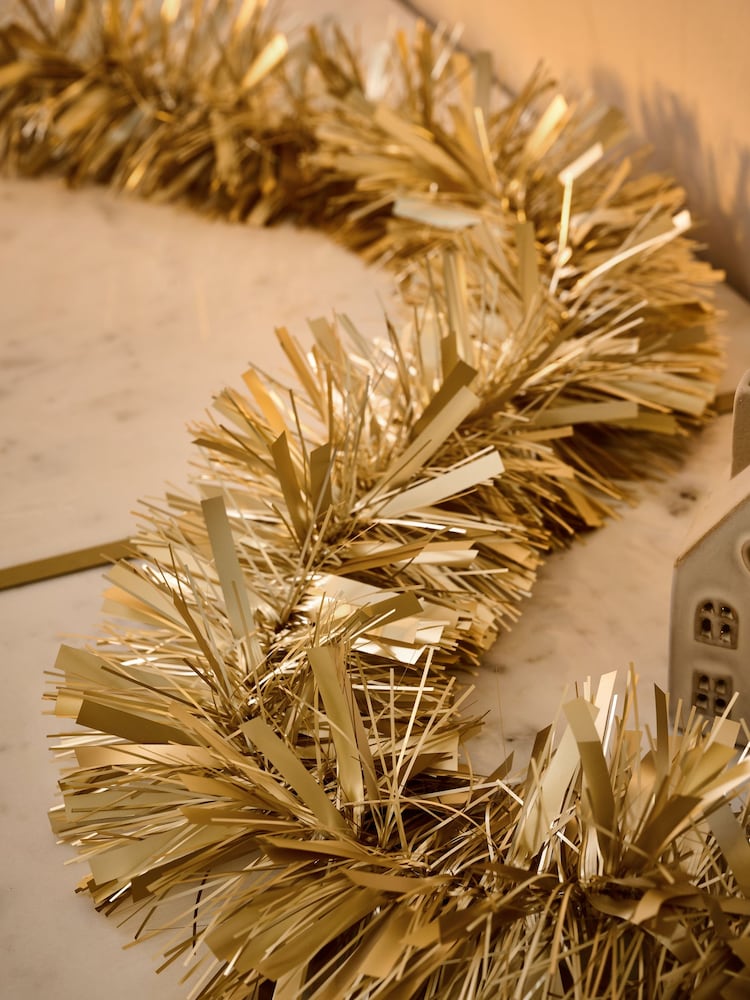 Gold 3 Metre Christmas Tinsel Decoration - Image 2 of 4 Gold 3 Metre Christmas Tinsel Decoration - Image 2 of 4