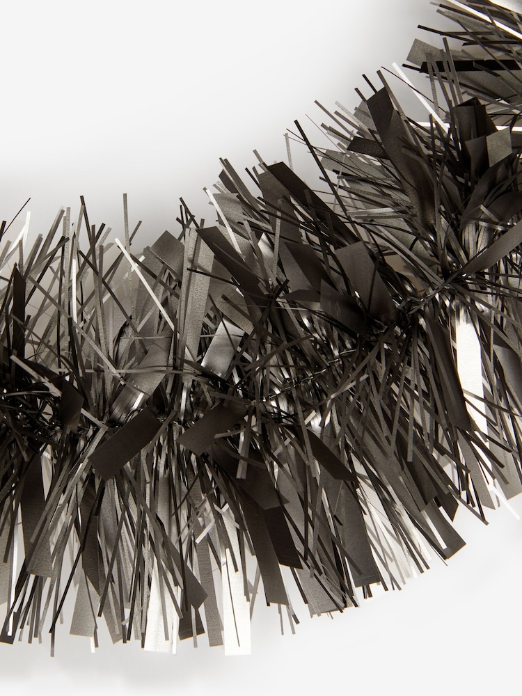 Silver 3 Metre Christmas Tinsel Decoration - Image 4 of 4 Silver 3 Metre Christmas Tinsel Decoration - Image 4 of 4